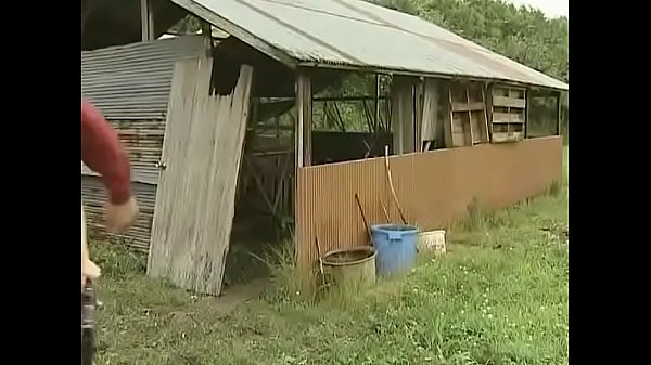 Download Video - Who is she &quest;&quest;