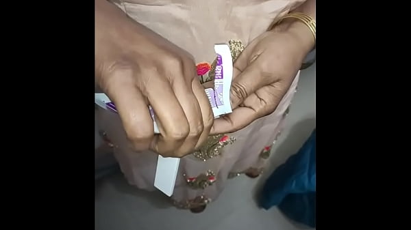 Download Video - &lbrack;LIVE&rsqb; my step mom test pregnancy full process &lpar;hindi audio&rpar;