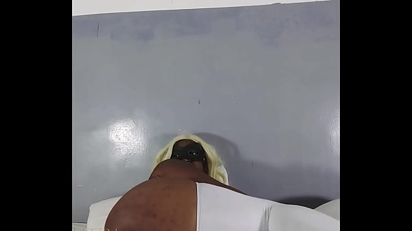 Put your legs up and show your naked pussy