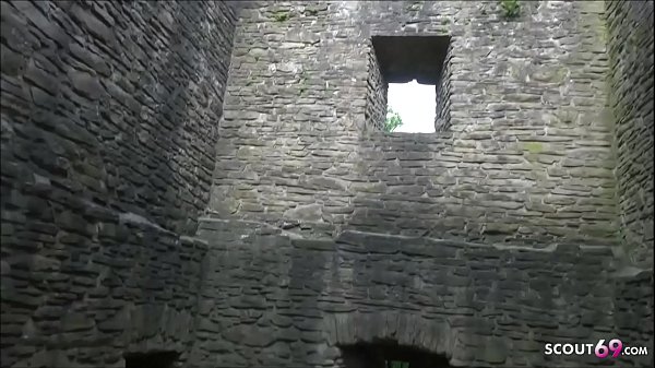 GERMAN TINDER TEEN LARA LATINA FUCK OUTDOOR AT FIRST DATE