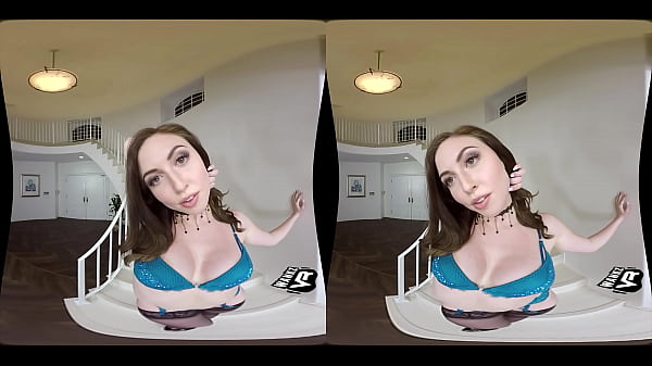 Nikkita's First Time (VR)