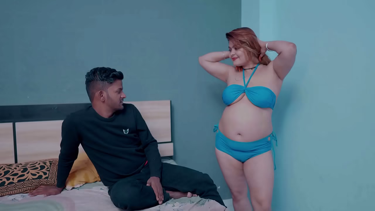 Super hot stepsister seduce her stepbrother in the private room