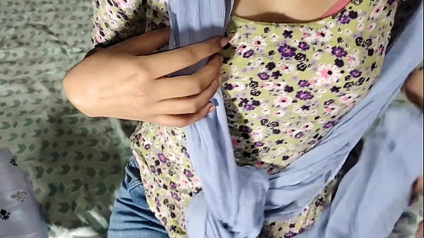 Download Video - Finding His Young Aunt Alone Nephew Pressed Her Tit Then Fucked So Much That Her Pussy Turned Red