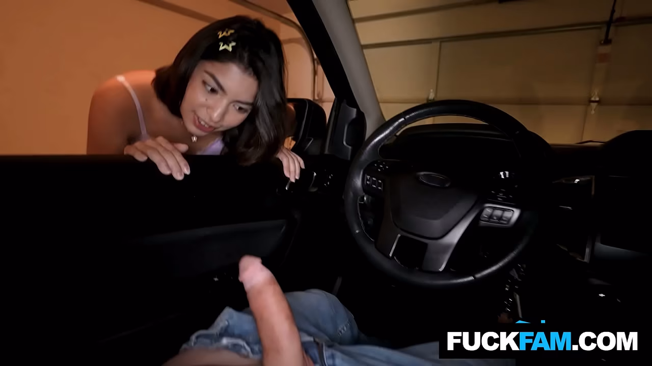 DICK Flashing in Car Hazel Heart, Ike Diezel