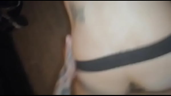 Joven hace lo que sea para subir video su calif...