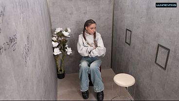 Unexpected Encounter in the Restroom – Passionate Gloryhole