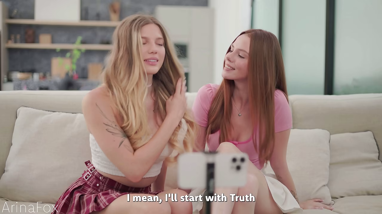 Virgin Lesbians Kiss for Tips - Live Stream Tasks Get Them Dripping