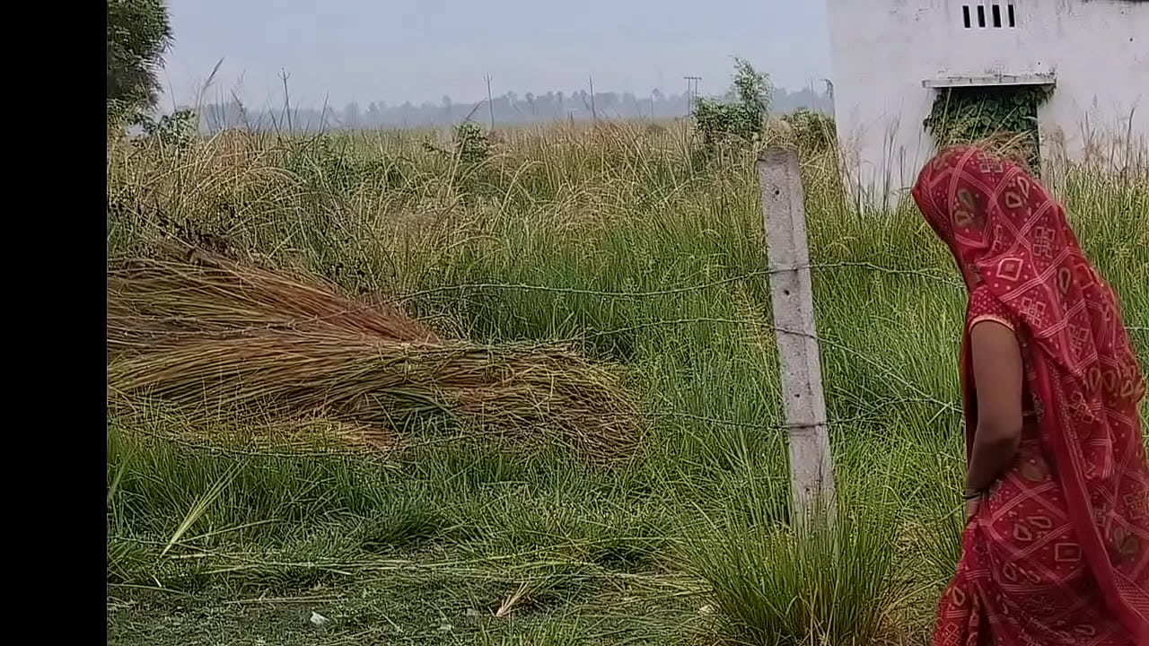 Indian Honeymoon Sex in hotel, chut ki chudai with jewelery, hindi dirty Full Night Sex