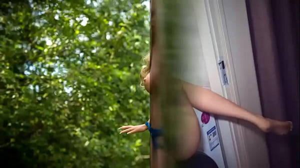 The same skin and touch as real people is a sex doll