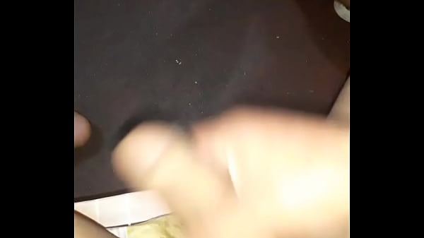 19 peladito de la verga con ganas de paja