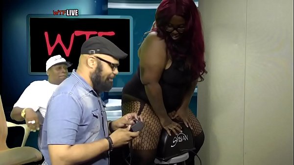 Hazelnutxxx Vs Sybian Machine