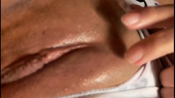 COLOMBIANA LE MANDA UN VIDEO A SU AMANTE