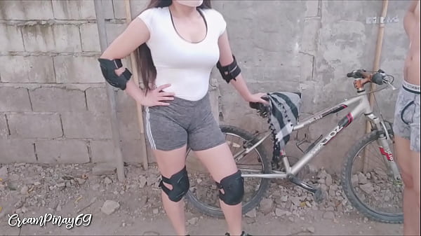 Download Video - Pinay Fucked by Stranger - Naughty Outdoor Sex