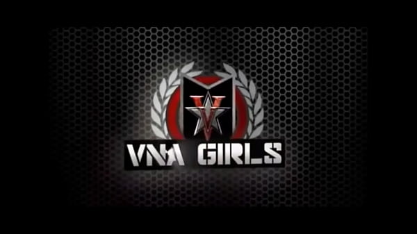 Pleasuring Her Clit! Sara Jay Plays With That Vibrator & Dildo!