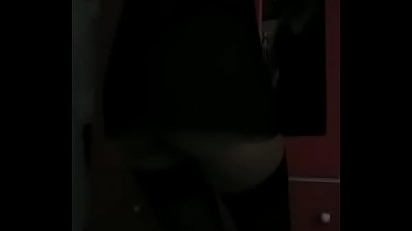 Mi mujer paraguayita bailando bien putita, voy a subir mas videos.