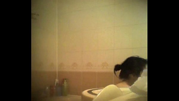 J's Shower (with sound)