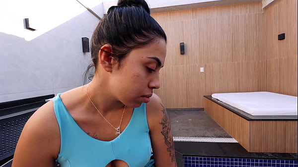 sucking rolls until swallowing the milk