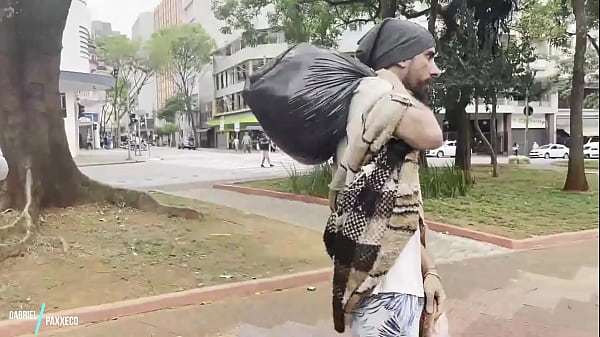 Download Video - O MORADOR DE RUA DOTADO &lpar;COMPLETO NO RED&rpar;