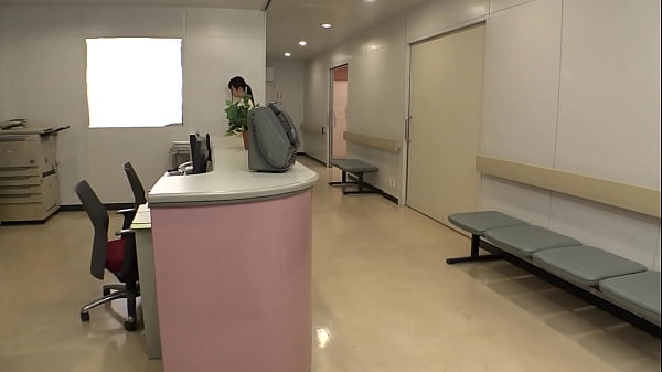 "Angel! Little devil!?" Beautiful nurse is actually frustrated! I hugged my dick tightly at the woman on top posture of the sperm exploitation tight pussy and was squid over and over again.[Part 2]