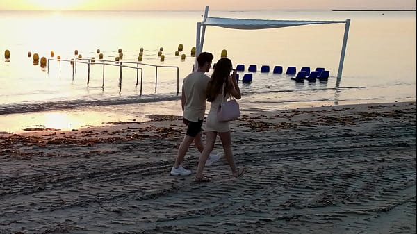 Candie and Alex around the world Alicante