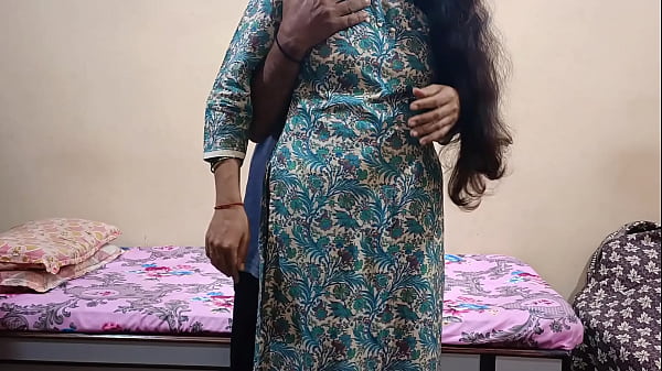 Download Video - Misthibhabi ne budha ke sath me cream pie chudai kiya