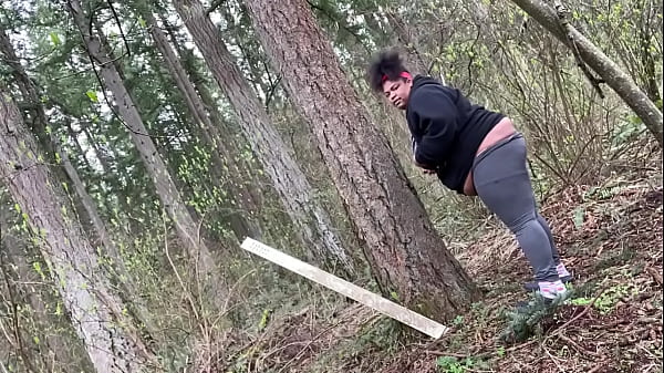 Sexy preggo bbw takes huge creampie in nature