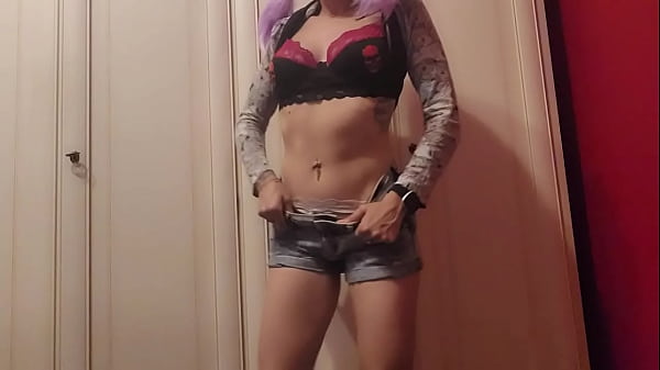 pee in my tight light jeans