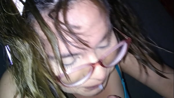 Otra de mis perras mamando