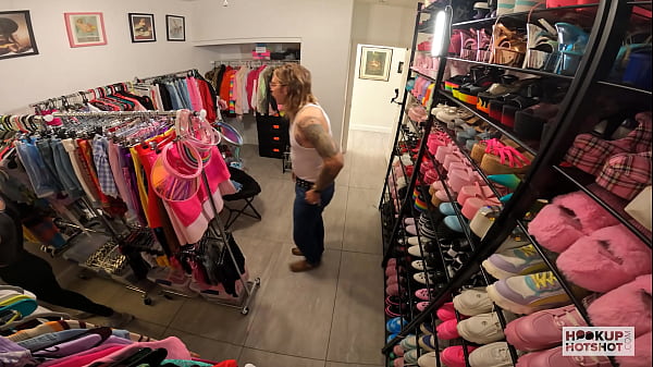 Pair Of Lesbians Masturbate Themselves Then Make Each Other Cum Hard