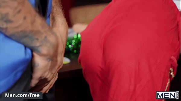 Download Video - &lpar;Chris Damned&rpar; Spits On &lpar;Tannor Reeds&rpar; Asshole Fingers It Before Stretching It With His Dick - Men