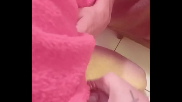 Download Video - A RAINHA DO GOZO FARTO ENCHEU A BOCA DO NOVINHO DE LEITE