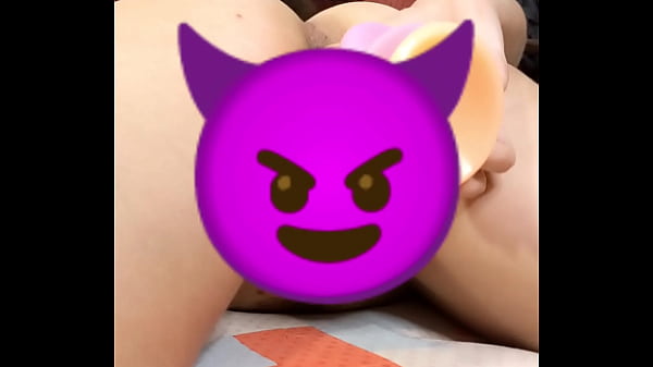 A new toy from a dragon dildo fan. Test drive of Miranielt with a huge dildo in her pussy
