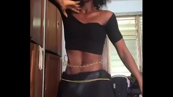 Ghanaian sexy bouncing it on hall