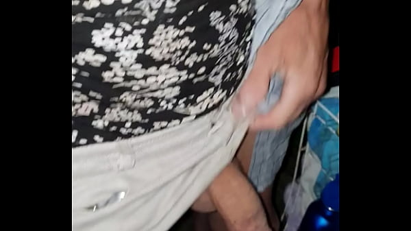 Download Video - Tranny handjob outdoor