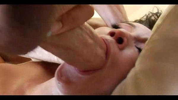 Slut gives a sloppy bj 402