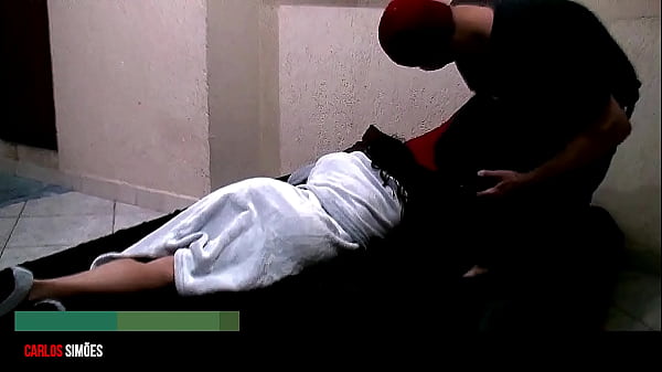 fui trair meu namorado e acabei danu fodeno com o deli