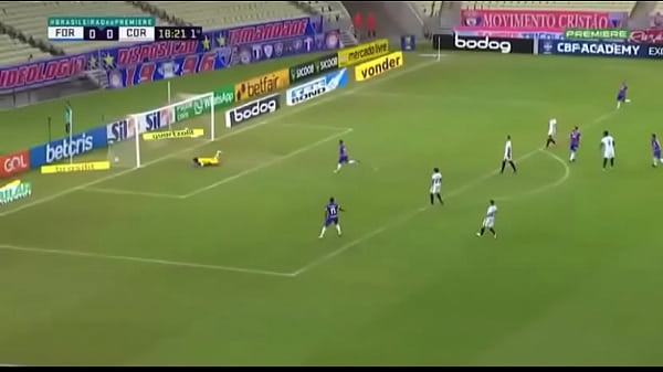 Arrombando o Curinthias