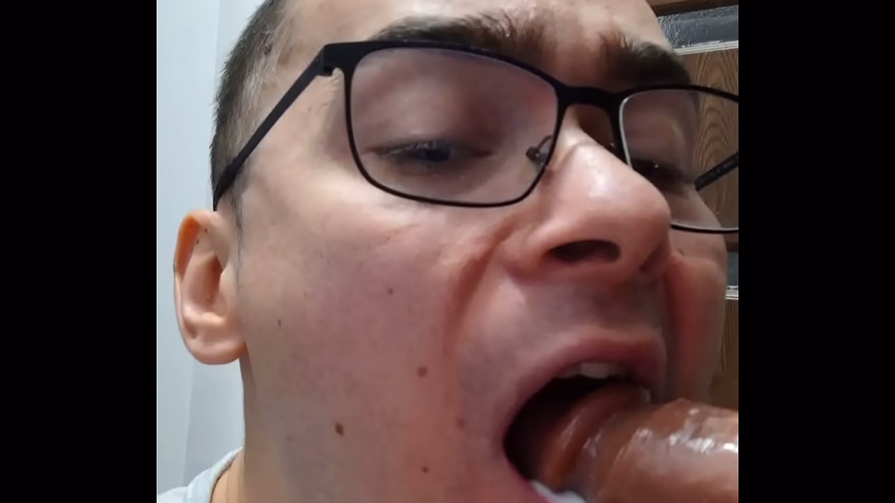 Twink sucks daddy'_s big cock and gets huge facial cumshot (ejaculating dildo)