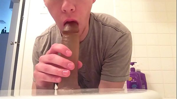 Download Video - Amateur Blonde guy sloppy dildo deepthroat -On now Link in profile&excl;