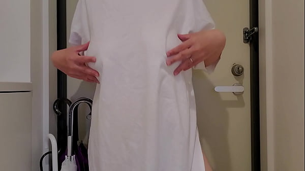 【オナニー・自撮り】旦那に内緒でおまんこ濡らし感じる人妻