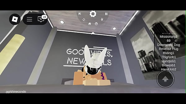 tengo sexo con mi compañera de piso en Roblox :3
