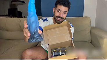 「もうイってるから許して!!」家事代行サービスで派遣されてきた美人スタッフのエロ過ぎるデカ尻に即挿れ!!杭打ちピストン中出し!!!part3