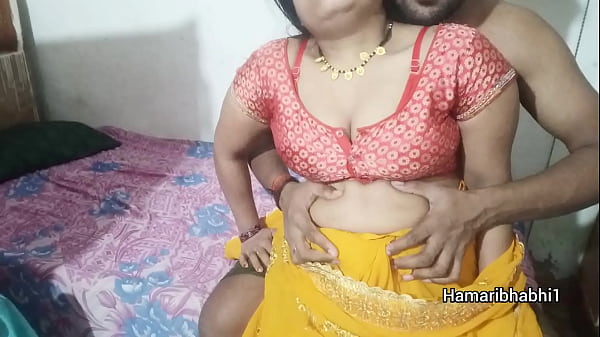 Hot Indian xxx Desi Bhabhi's saree lifted and awesome sex. Desi Hindi BF Video.