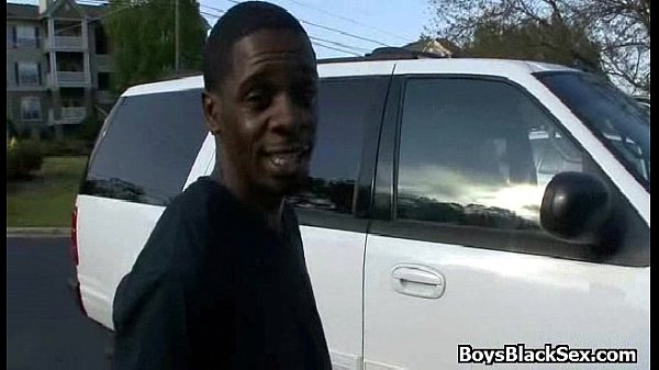 白人男性は黒人少年BB06をファック