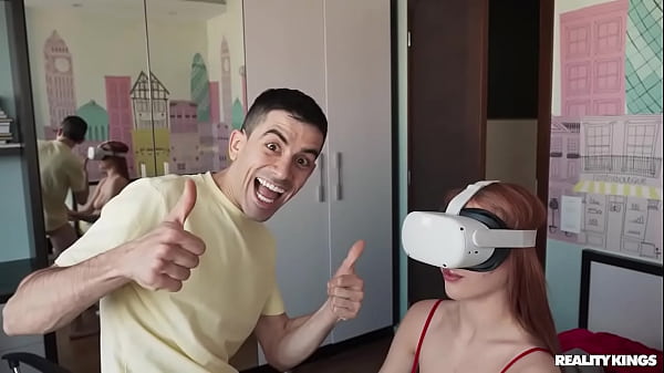 VR Roommate Slut / Reality Kings