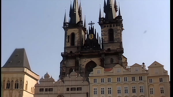 Federica Enjoys Anal Pounding At The Gym