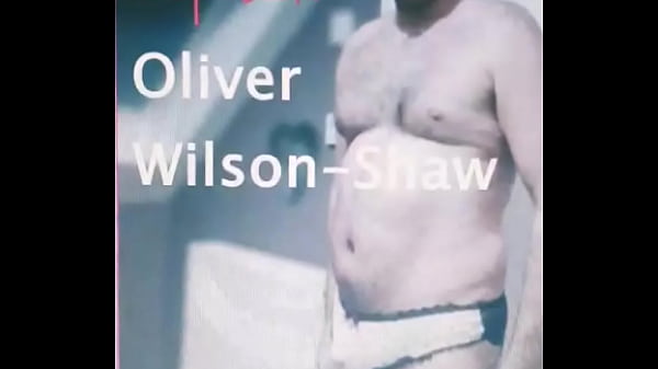 Sissy Oliver gets outed 27 sec