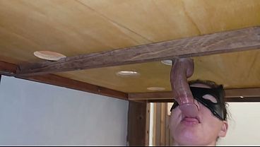 Download Video - CASADA TIRANDO LEITE NA MESA DE ORDENHA DO AMANTE E MARIDO REGISTRA TUDO