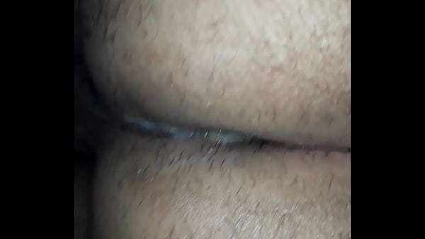 Sendo ativo numa foda no cine pornô. Gozada no ...