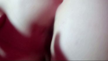 Cumshot Filled with Milk on Her Back Homemade Amateur Argentina
